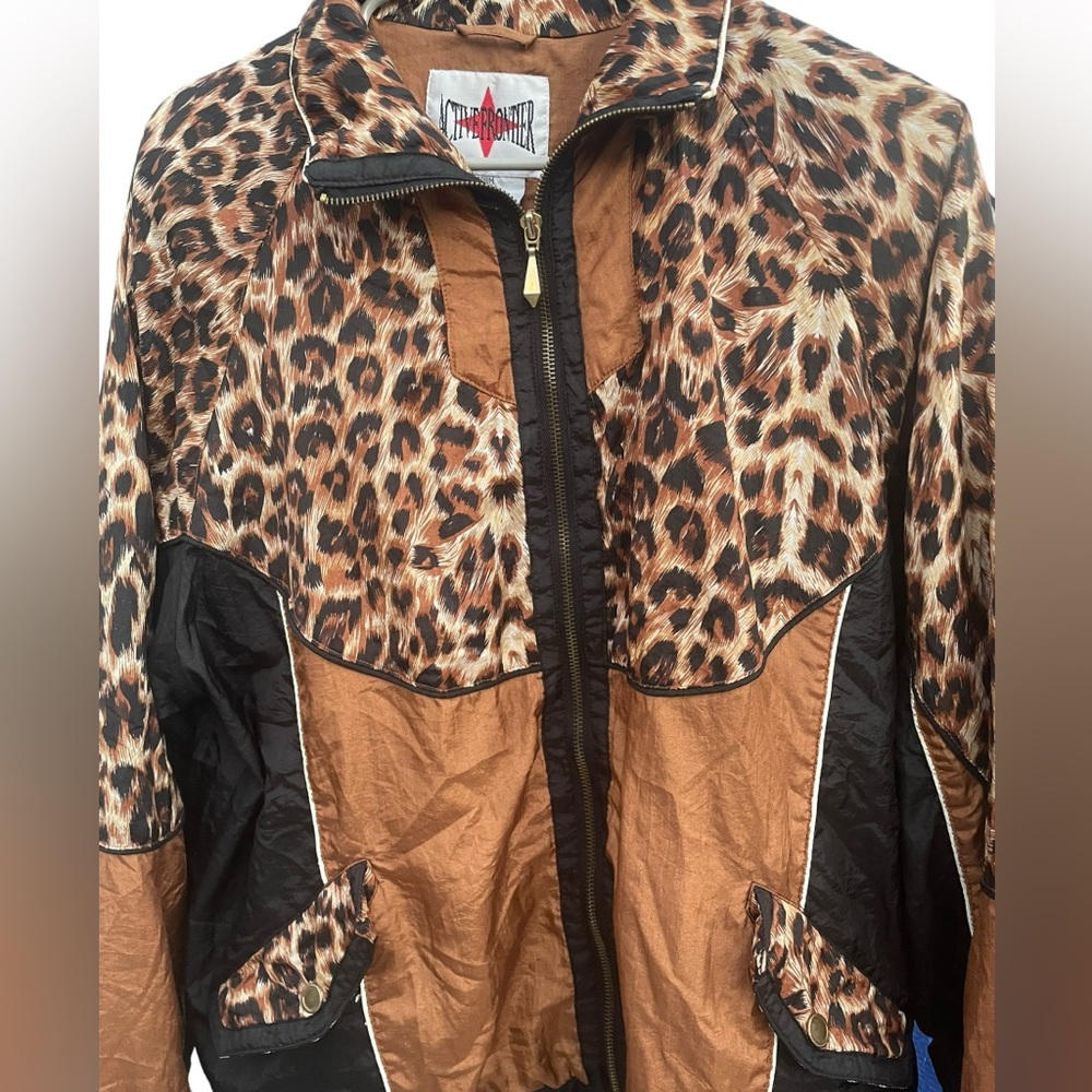 Vintage Active Frontier Woman’s Medium Windbreaker